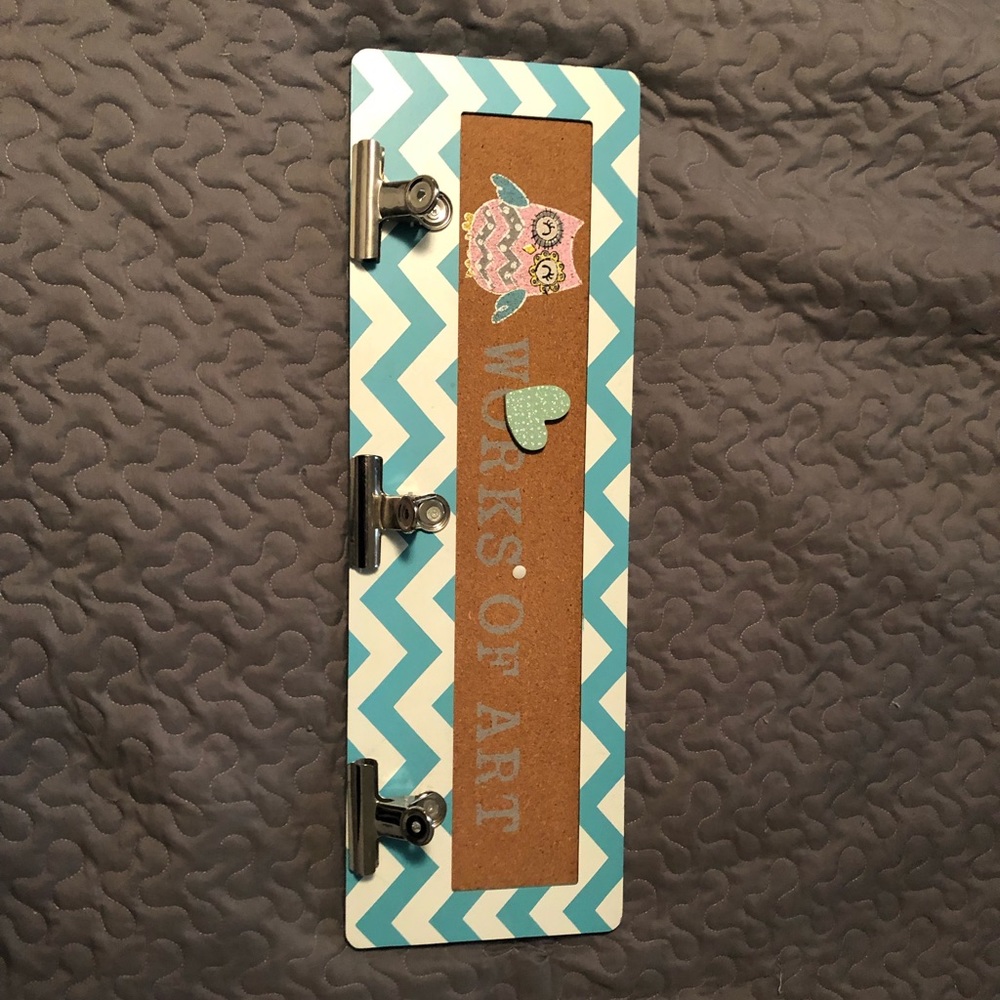 Super cute pin/ cork board